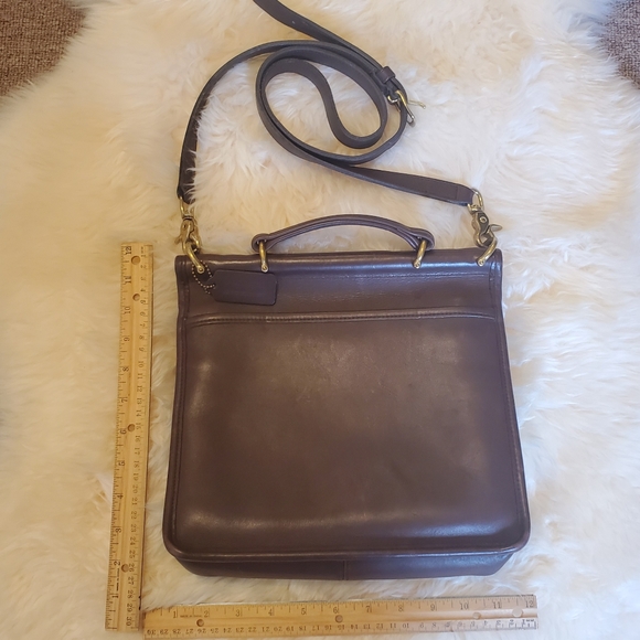 Vintage Coach Willis Purse - Picture 3 of 14